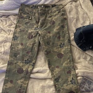 Seven7 Camouflage Floral Pants